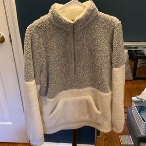White and Grey Sherpa